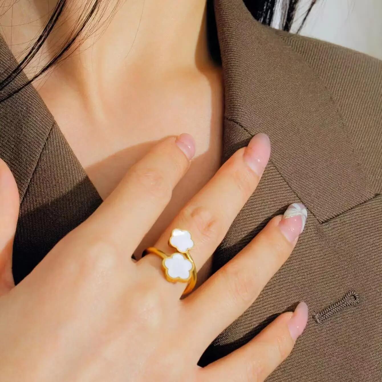 Dual Clover Adjustable Gold Ring - Image 2