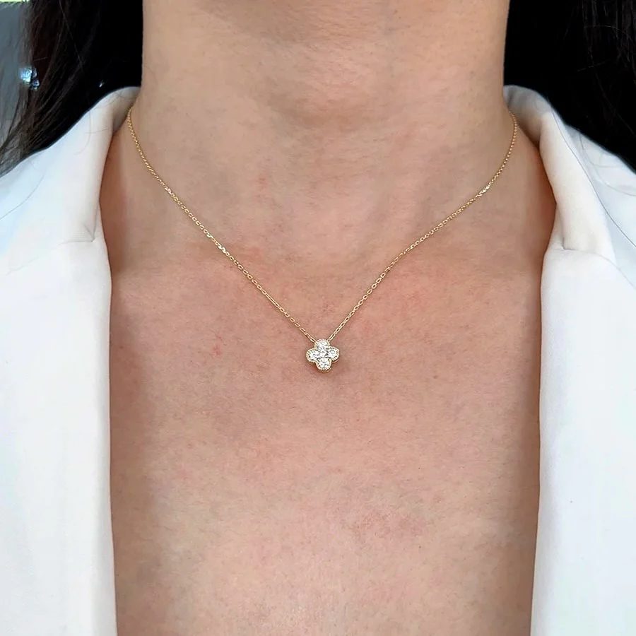FOUR LEAF CLOVER DIAMOND PENDANT NECKLACE - Image 2
