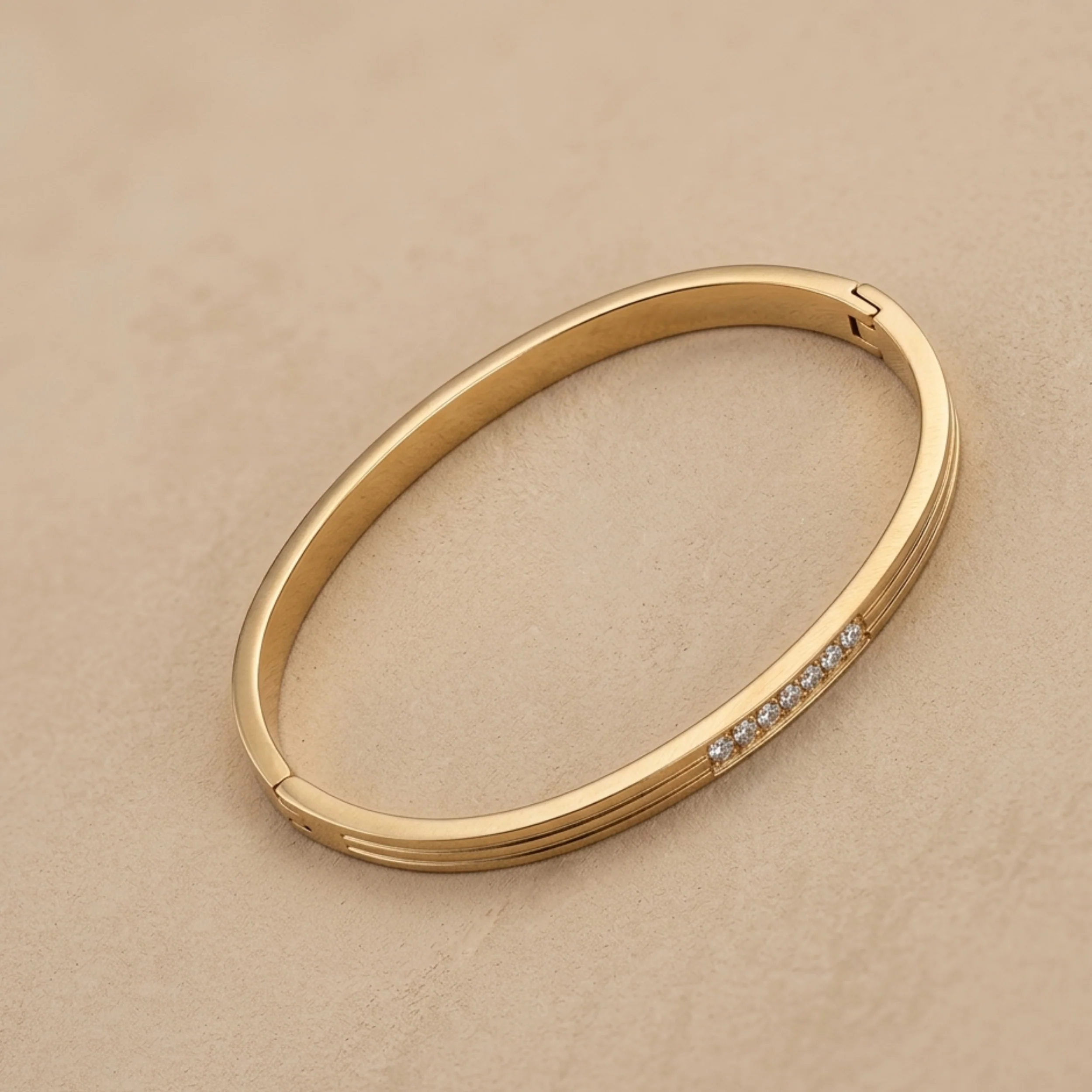 Kaelith Prism Diamond Bracelet - Image 2