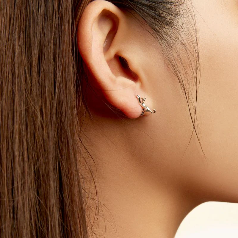 Whisker Charm 925 Sterling Silver Cat Stud Earrings - Image 2
